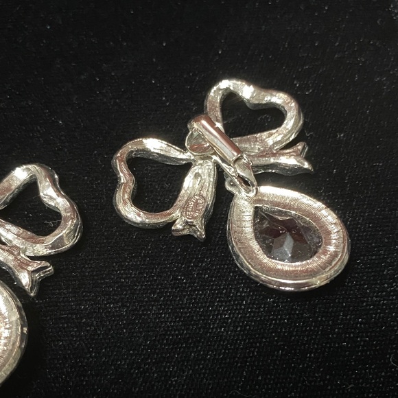 Elegant vintage Kenneth Lane Silver garnet clear CZ Bow tear drop clip Earrings - Picture 3 of 16